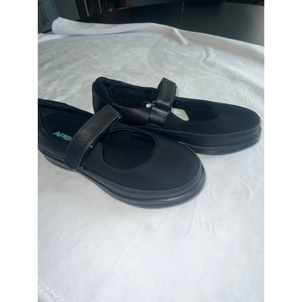 Apex slip resistant, Mary Jane shoes sz 10